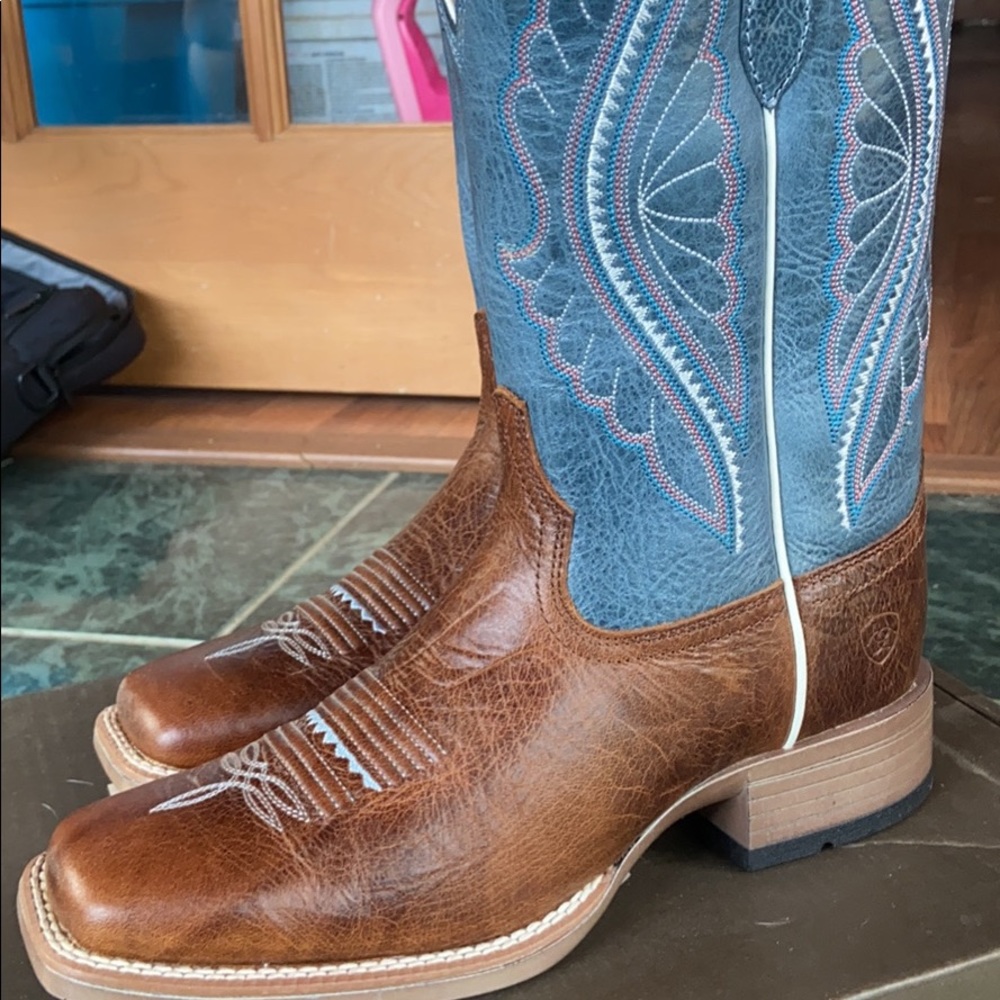 Ariat cowboy boots